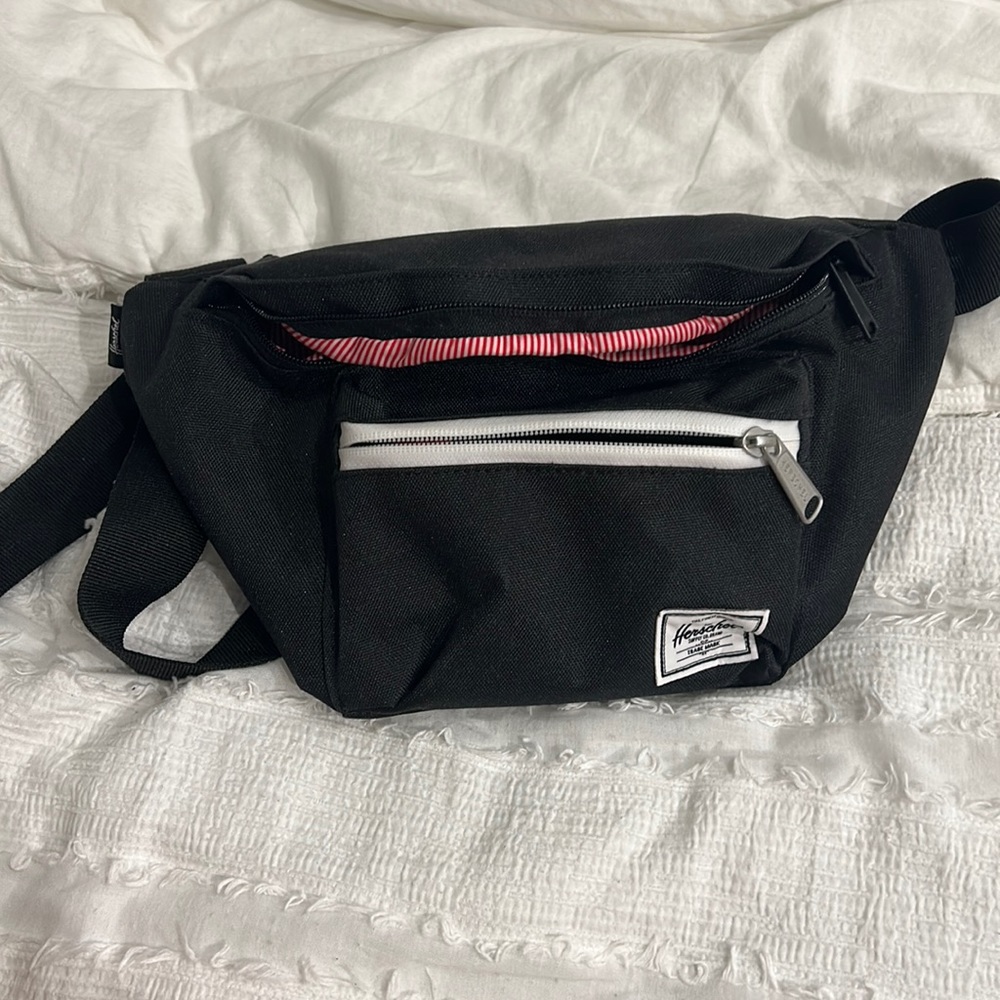 Black danny pack